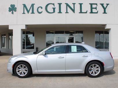 Certified 2019 Chrysler 300 Touring w/ Driver Convenience Group
