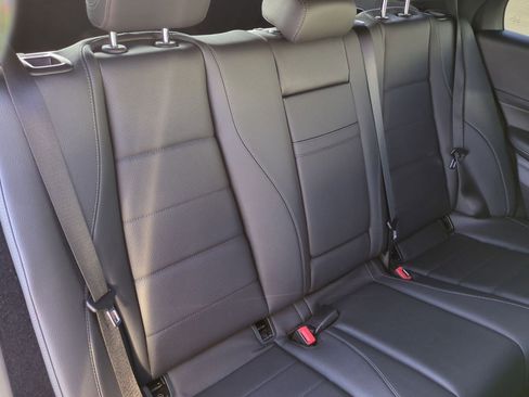 Used 2022 Mercedes-Benz GLE 350 image 25