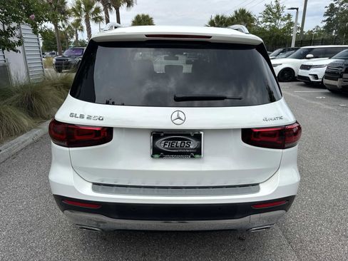 Used 2022 Mercedes-Benz GLB 250 4MATIC w/ Premium Package Lite image 7