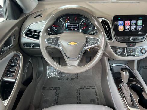 Used 2018 Chevrolet Malibu LT image 15