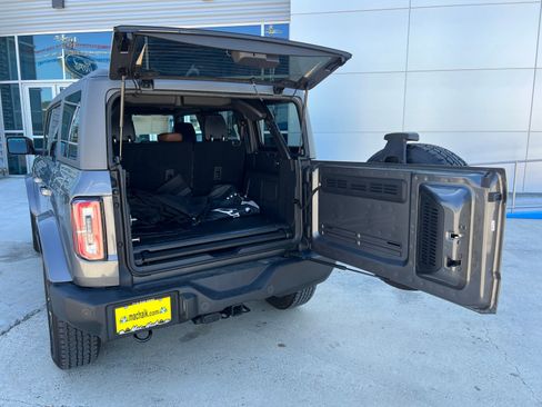 Used 2024 Ford Bronco Outer Banks AWD/4WD image 13
