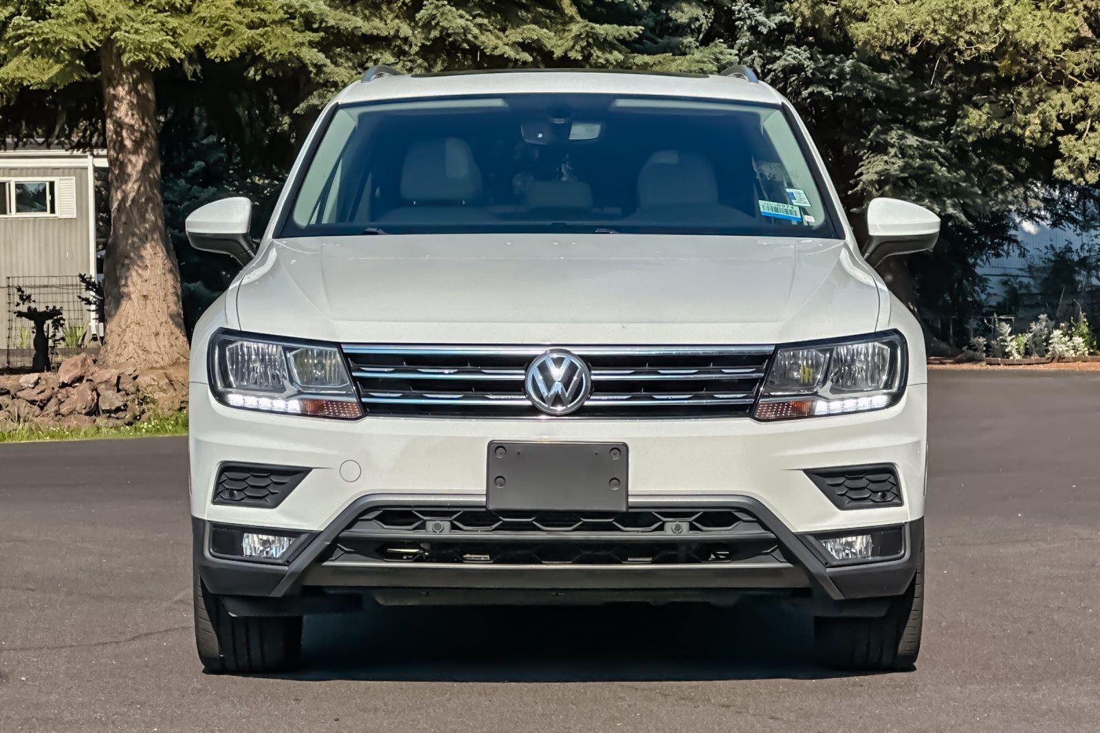 Used 2019 Volkswagen Tiguan SEL w/ 3rd Row Seat Package AWD/4WD image 10
