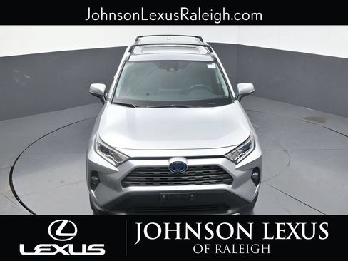 Used 2019 Toyota RAV4 Limited w/ Limited Grade Weather Package AWD/4WD image 24