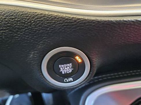 Used 2019 Dodge Challenger SXT RWD image 47