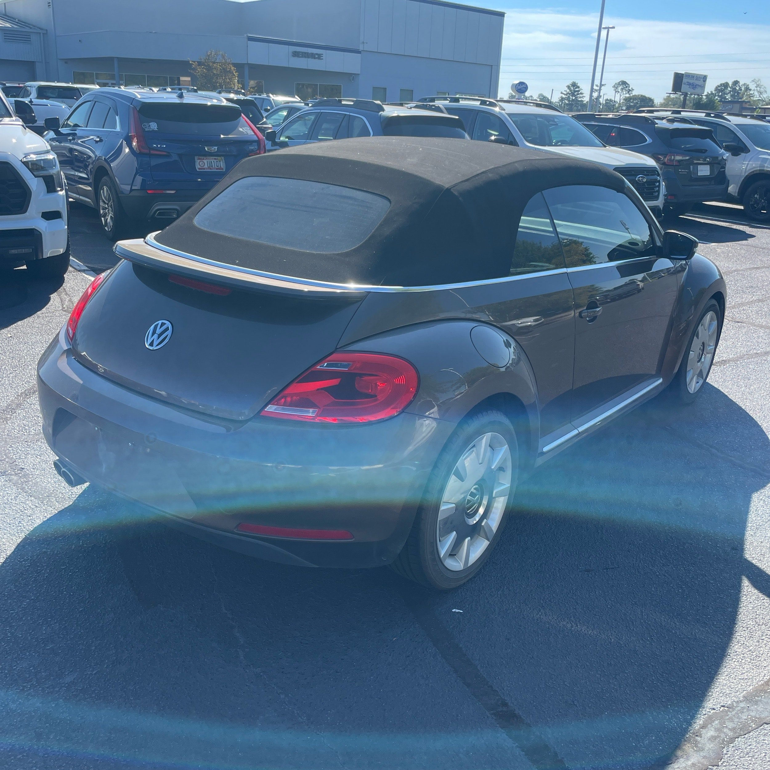 Used 2013 Volkswagen Beetle 2.5 FWD image 9