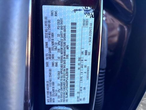 Used 2023 Lincoln Corsair Standard w/ Equipment Group 101A image 32