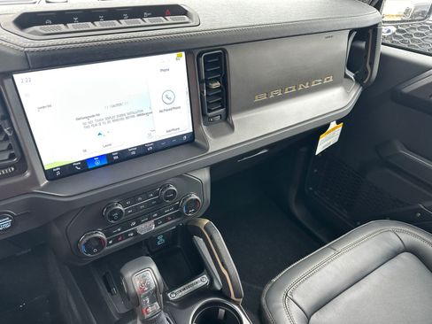 New 2025 Ford Bronco Badlands AWD/4WD image 27