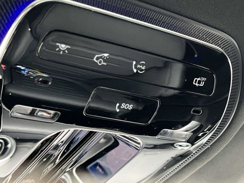 Certified 2025 Mercedes-Benz GLC 300 4MATIC image 32