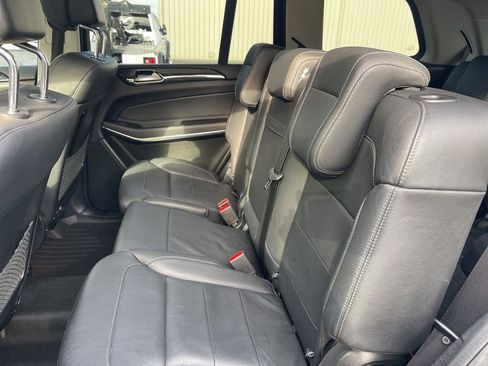 Certified 2018 Mercedes-Benz GLS 550 4MATIC image 23