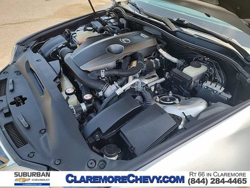 Used 2017 Lexus IS 200t RWD image 31