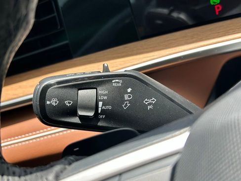 New 2026 Volkswagen Tiguan SEL R-Line AWD/4WD image 29