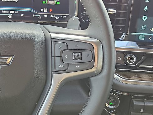 Used 2025 Chevrolet Silverado 1500 LT Trail Boss w/ LPO, Dark Essentials Package AWD/4WD image 21