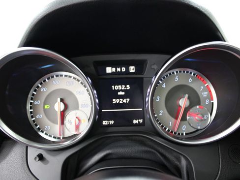 Used 2012 Mercedes-Benz SLK 350 image 33