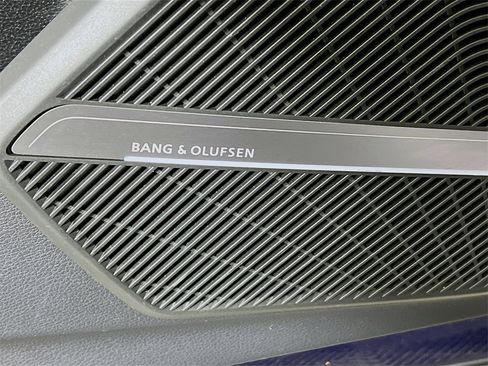 Used 2023 Audi Q5 2.0T Prestige w/ Prestige Package image 21