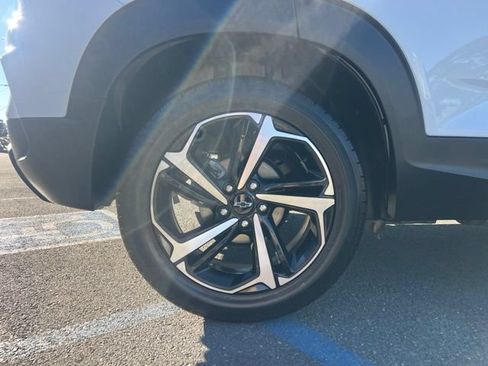 Used 2023 Chevrolet TrailBlazer RS FWD image 11