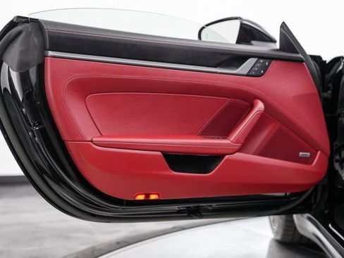 Used 2022 Porsche 911 Carrera 4S image 34