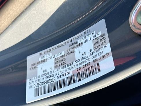 Used 2025 MAZDA MAZDA3 s image 33