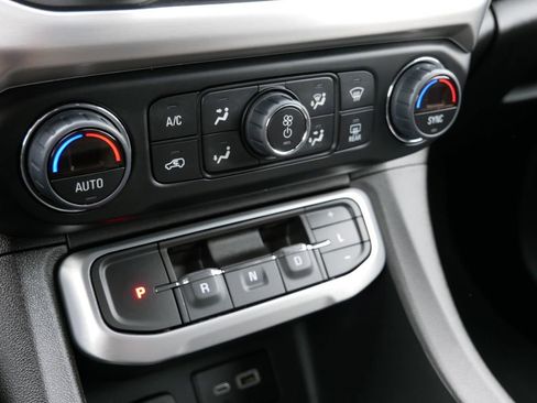 Used 2023 GMC Acadia SLE AWD/4WD image 25