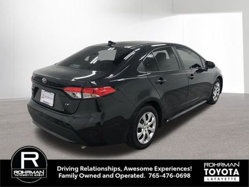 Used 2020 Toyota Corolla LE image 6