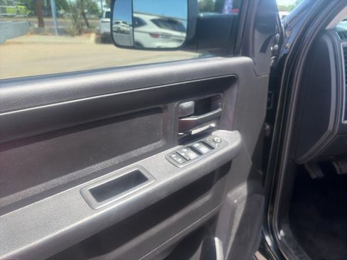 Used 2017 RAM 2500 Tradesman w/ Chrome Appearance Group AWD/4WD image 25