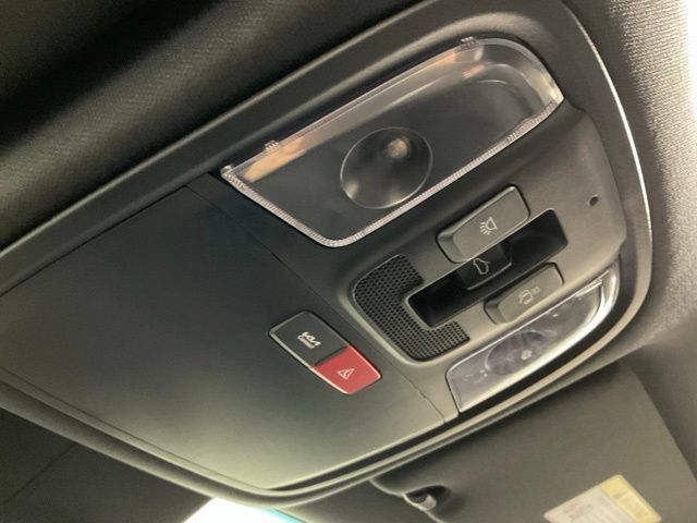 Used 2023 Kia Stinger GT-Line w/ Sun & Sound Package RWD image 9