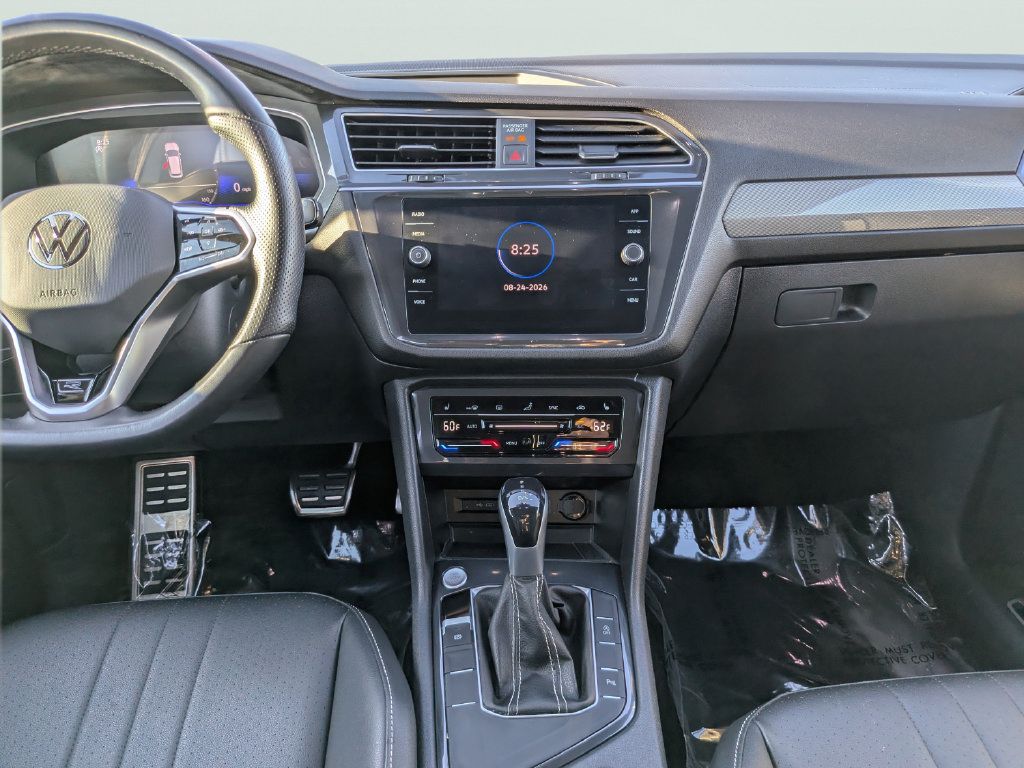 Certified 2023 Volkswagen Tiguan SE R-Line FWD image 14