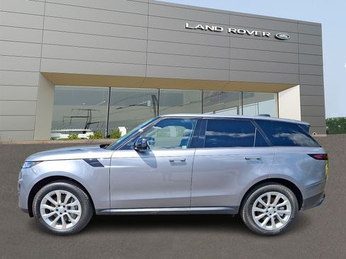 Used 2024 Land Rover Range Rover Sport SE AWD/4WD image 8