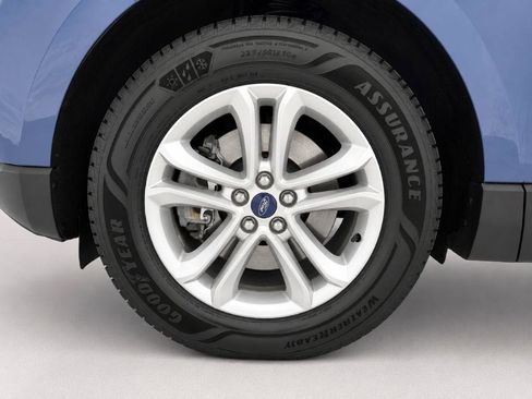 Used 2019 Ford Edge SEL w/ Equipment Group 201A AWD/4WD image 28