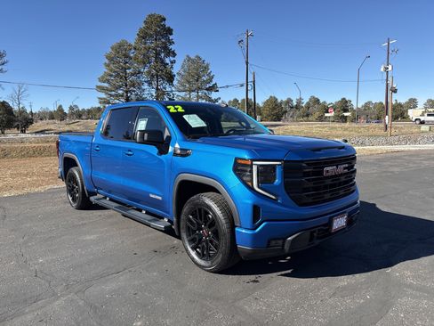 Used 2022 GMC Sierra 1500 Elevation image 2