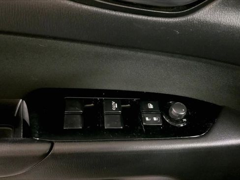 Used 2017 MAZDA CX-5 Sport image 35