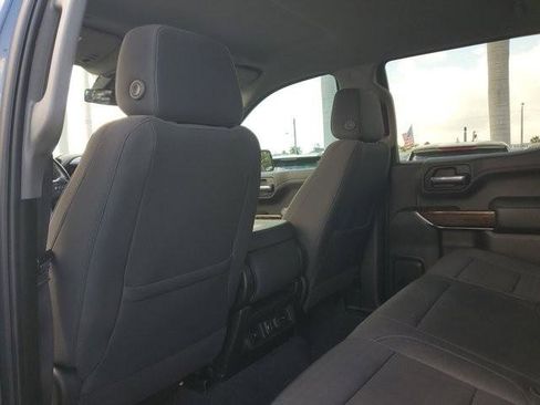 Used 2020 GMC Sierra 1500 SLE w/ SLE Value Package image 17