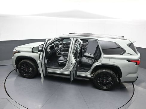 Used 2026 Toyota Sequoia Platinum w/ TRD Off-Road Package AWD/4WD image 47