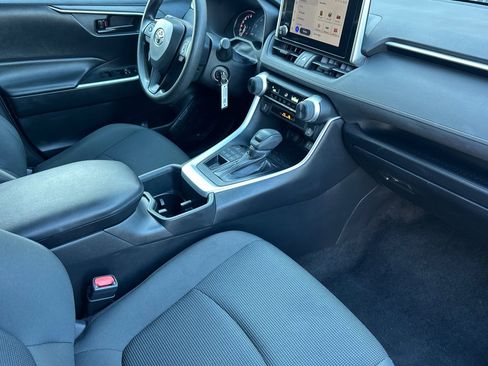 Used 2024 Toyota RAV4 LE image 19