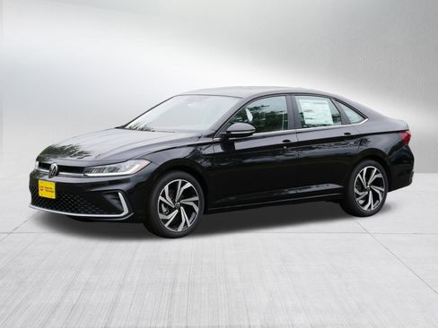 New 2025 Volkswagen Jetta SEL image 2