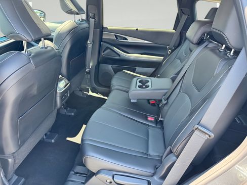 Used 2024 INFINITI QX60 Luxe FWD image 15