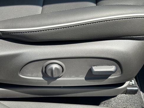New 2026 Buick Encore GX Avenir w/ Avenir Convenience Package AWD/4WD image 39