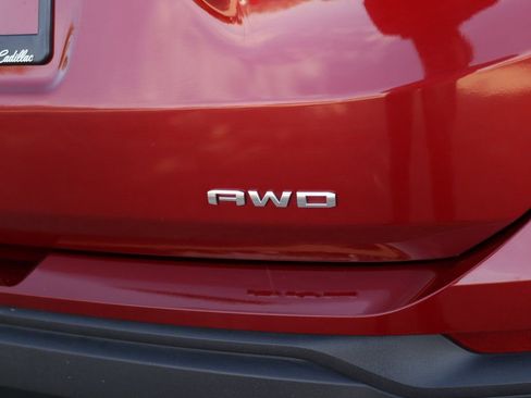 Used 2024 GMC Terrain SLE image 31