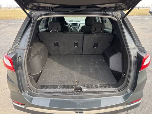 Used 2019 Chevrolet Equinox LT image 9