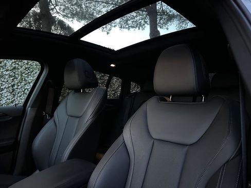 Used 2023 BMW X4 M40i image 11