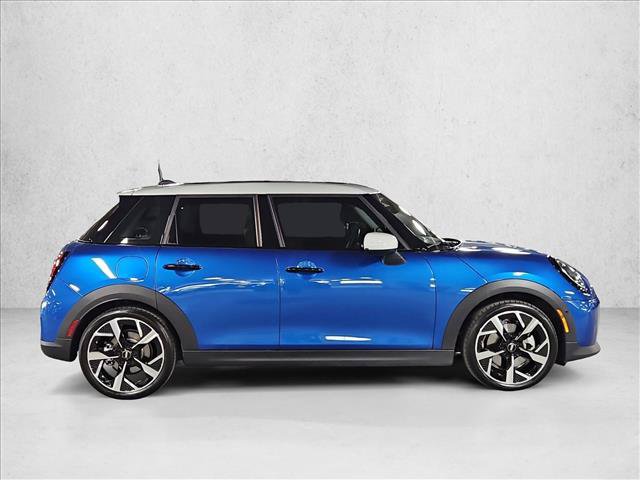 Used 2026 MINI Cooper 4-Door Hardtop FWD image 4