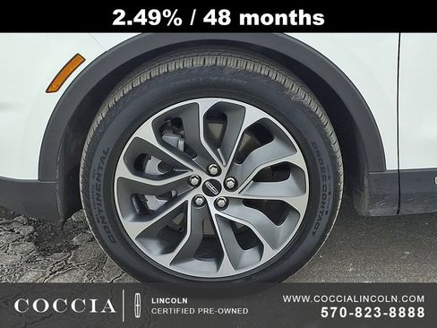 Certified 2023 Lincoln Nautilus Reserve image 8