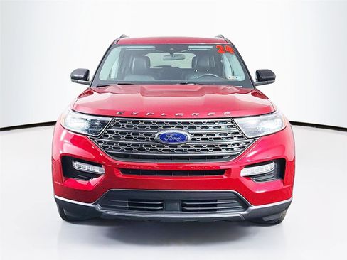 Used 2024 Ford Explorer XLT w/ Equipment Group 202A AWD/4WD image 2