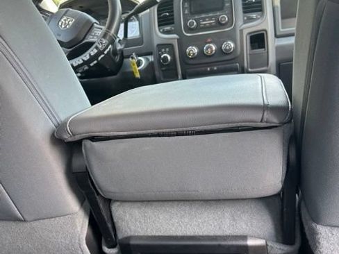 Used 2017 RAM 1500 ST w/ SXT Appearance Group AWD/4WD image 26