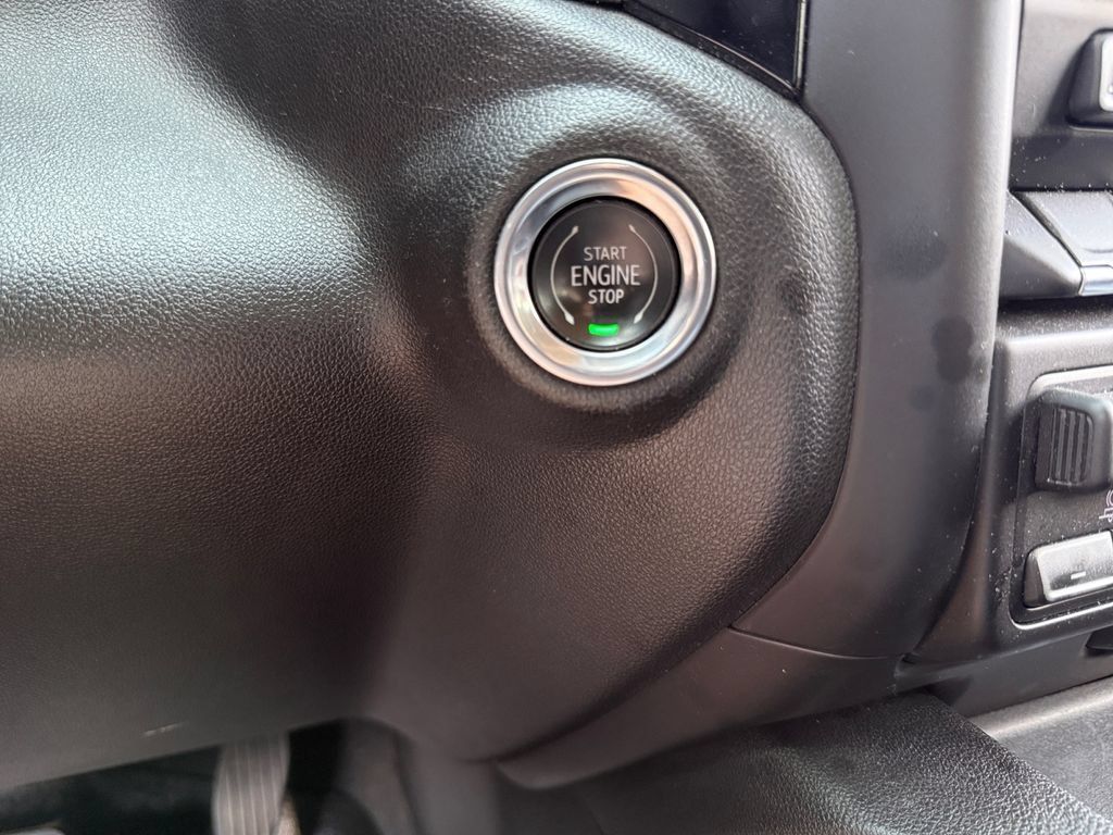 Used 2019 Chevrolet Silverado 1500 RST w/ All-Star Edition AWD/4WD image 31