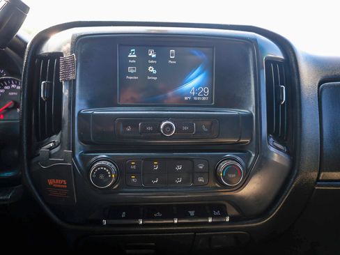 Used 2018 Chevrolet Silverado 3500 W/T w/ WT Convenience Package AWD/4WD image 9