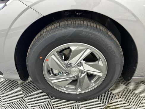 New 2026 Hyundai Elantra SE w/ Cargo Package image 11