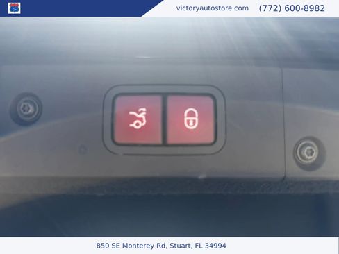 Used 2009 Mercedes-Benz E 320 BlueTEC Sedan image 36
