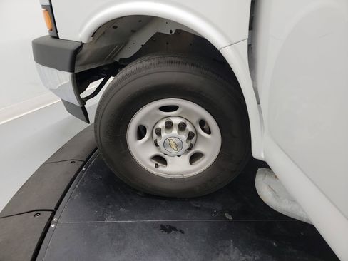 Used 2024 Chevrolet Express 2500 w/ Driver Convenience Package RWD image 28