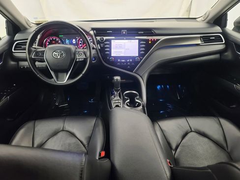 Used 2018 Toyota Camry XSE image 19
