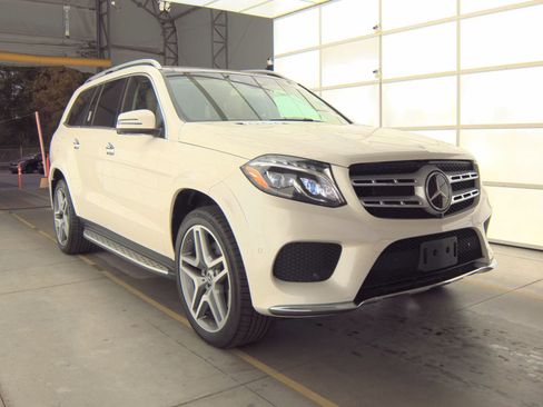 Used 2018 Mercedes-Benz GLS 550 4MATIC w/ Driver Assistance Package image 4